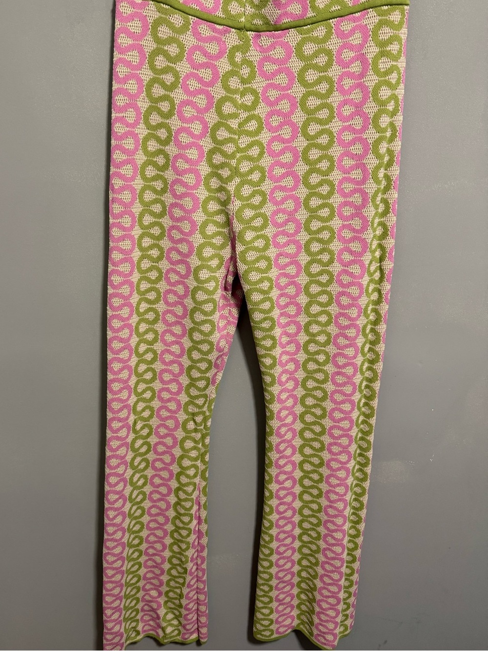 EUC-House of Harlow 1960 Pink and Green Knit Pants. Size M - Picture 4 of 7